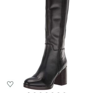 Knee heigh boots